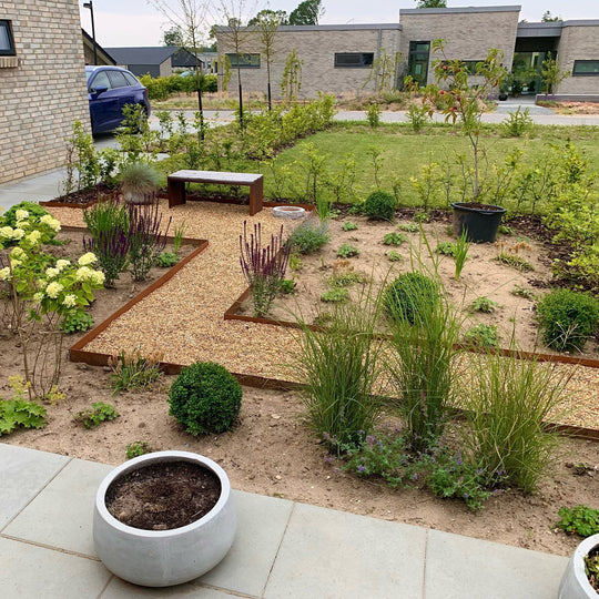 Bedkant i 2 mm cortenstål