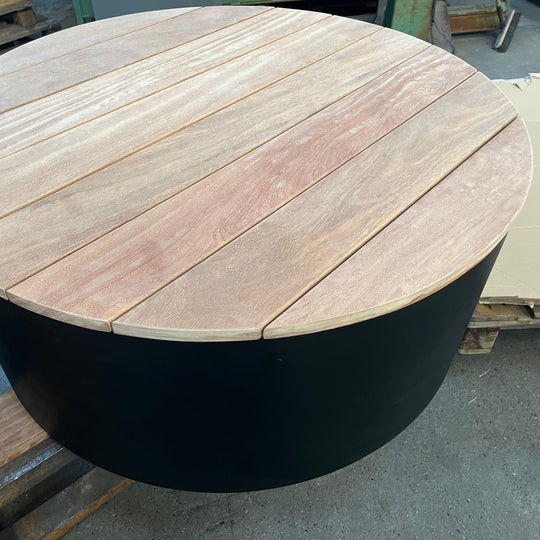 Rund benk/plattform pulverlakkert