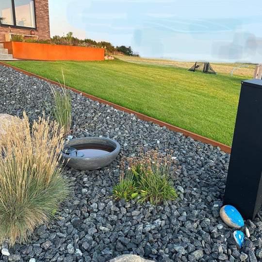 Spesialmål: Bøyd bedkant 3 mm cortenstål