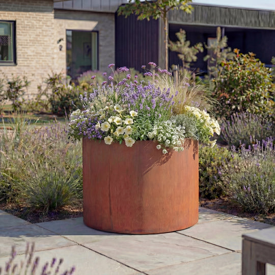 Spesialmål: Runde plantekasser med bunn