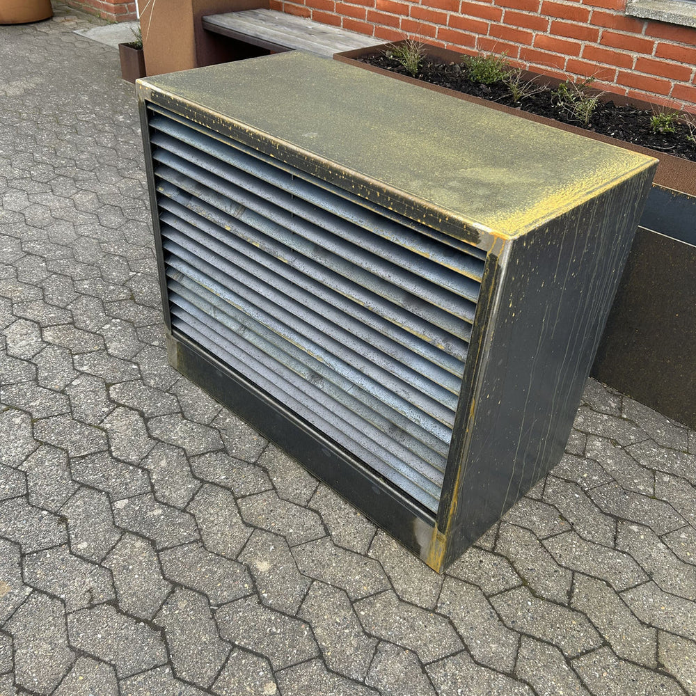 Varmepumpeskjuler i cortenstål, riflet modell